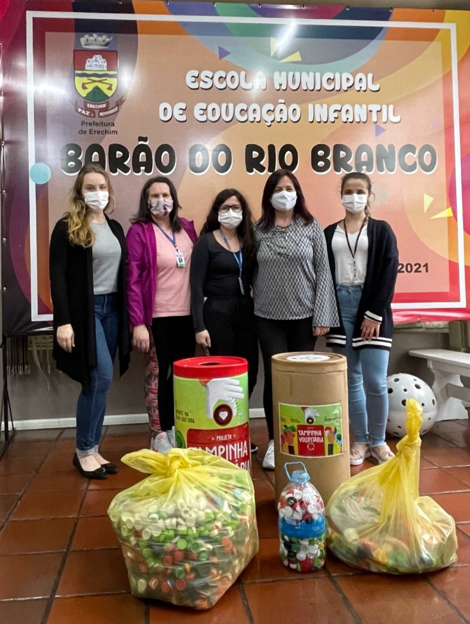 Projeto Tampinha Voluntária mobiliza alunos de escola em Erechim (RS)