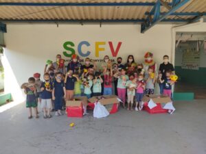 Voluntários da FALB realizam ações de Dia das Crianças em entidades sociais