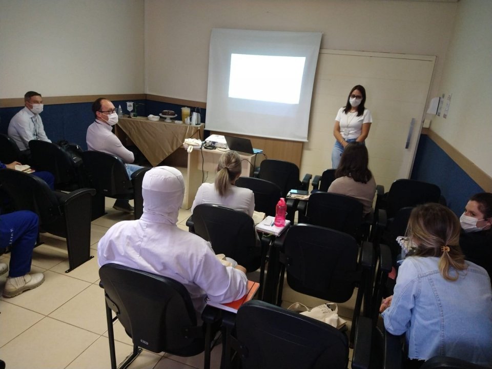 Apresentação sobre a FALB em Tapejara (RS)