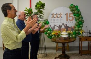 15 anos de cooperação com a comunidade