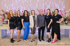 Filhas de colaboradores da Aurora Coop realizam o sonho de debutar