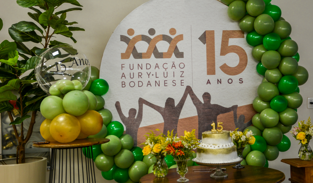 15 anos de cooperação com a comunidade