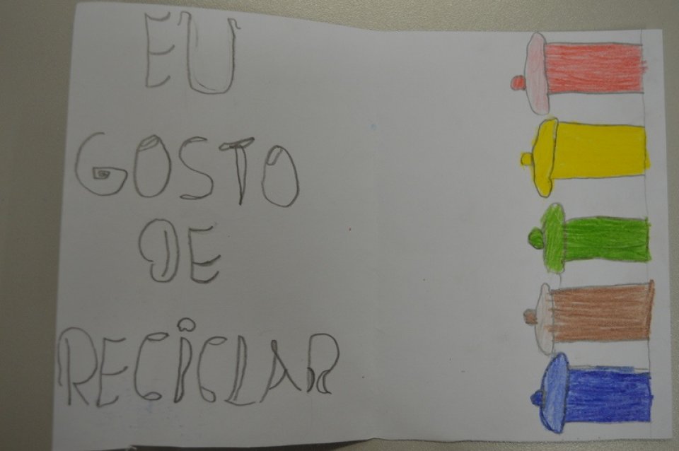 Sensibilização com A Turminha da Reciclagem no mês de Julho