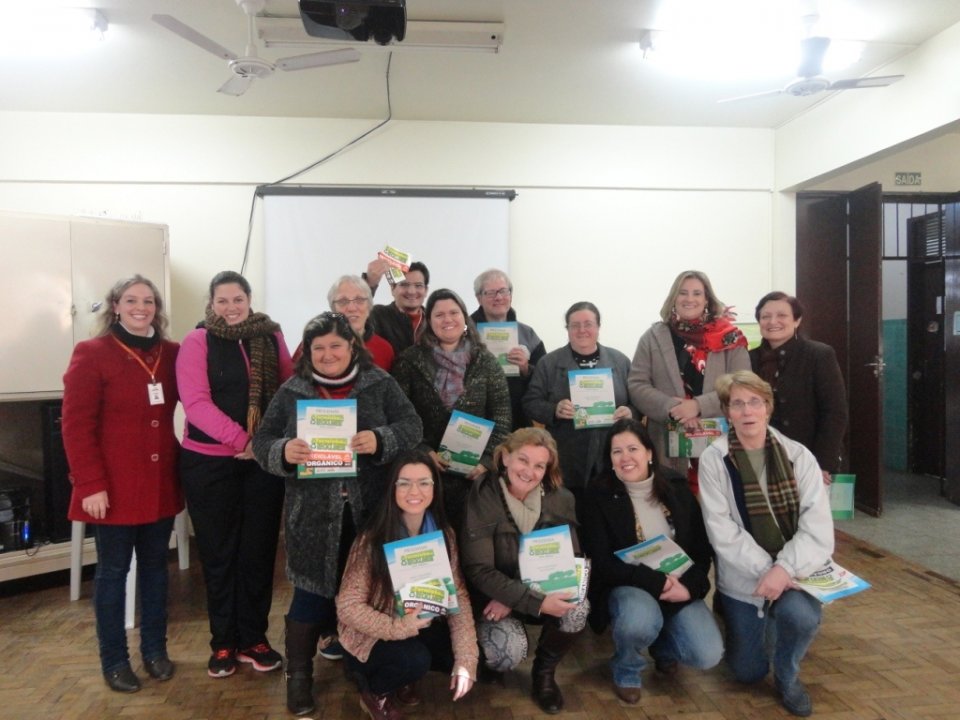 A Turminha da Reciclagem/RS realiza atividades antes do recesso escolar