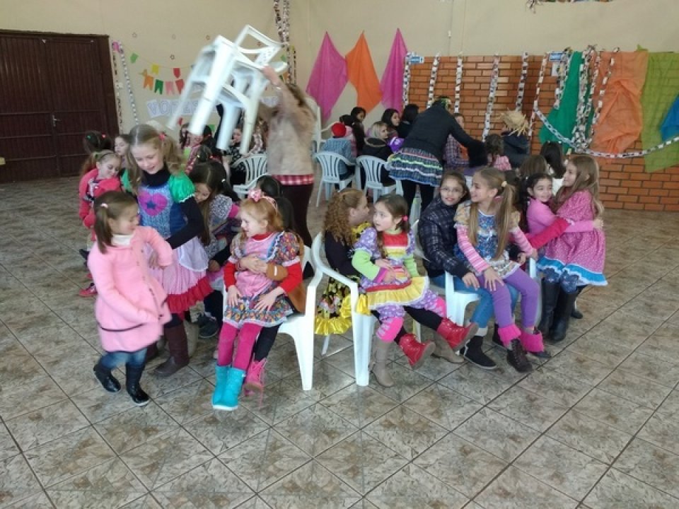 Arraiá Vozes do Corpo