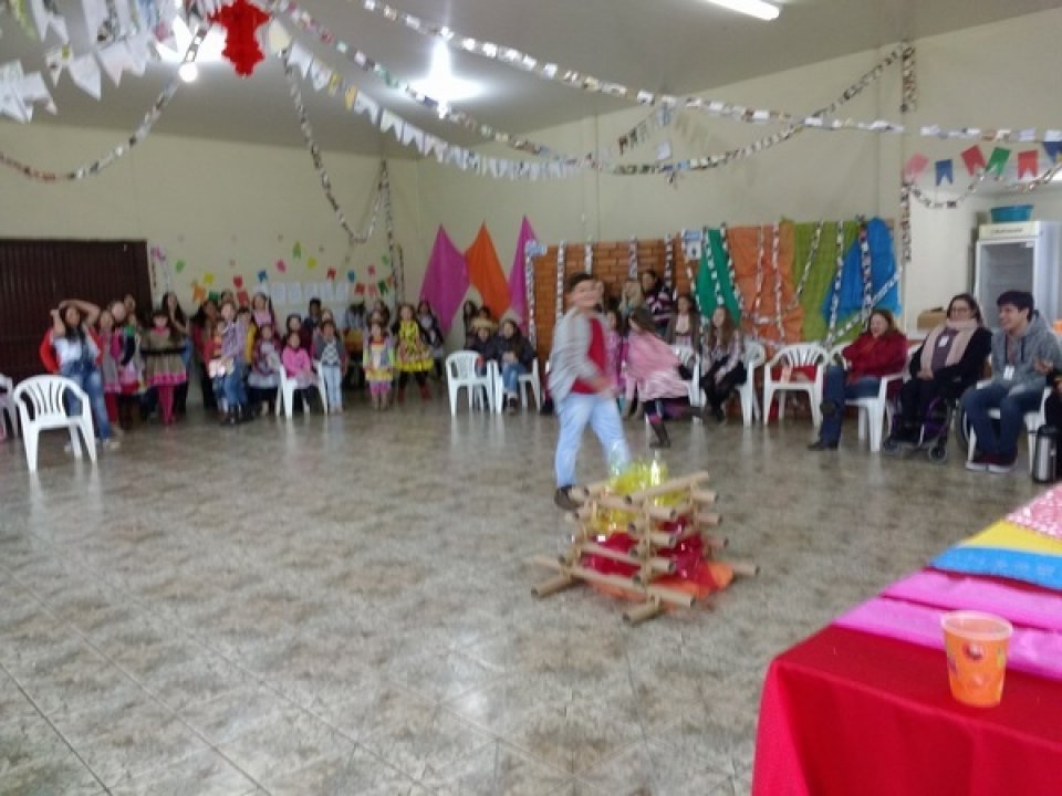 Arraiá Vozes do Corpo