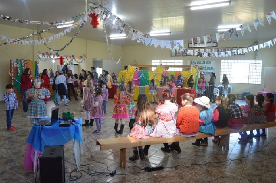 Arraiá Vozes do Corpo