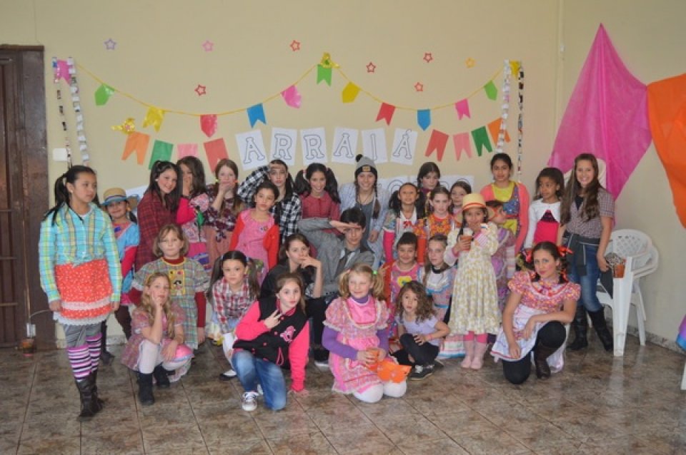 Arraiá Vozes do Corpo