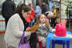 Master Sonda Shopping recebe contação de histórias